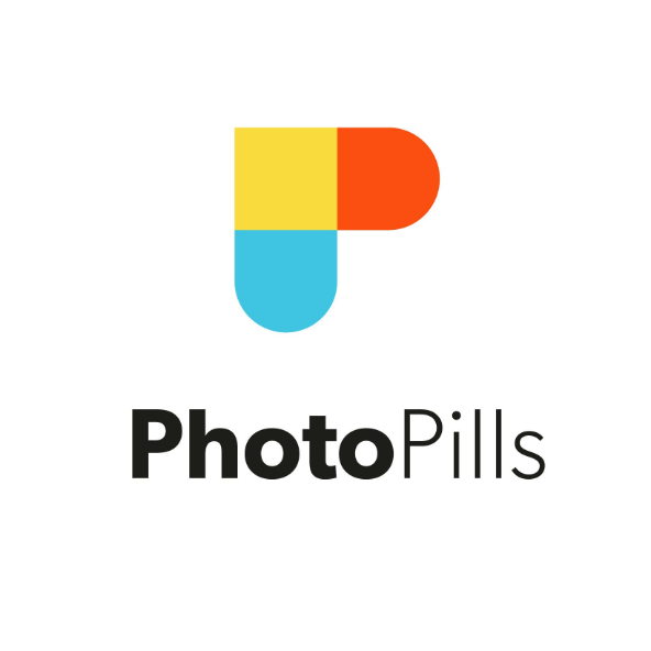 PhotoPills logo: a camera lens with a pill inside, symbolizing photography and planning tools.